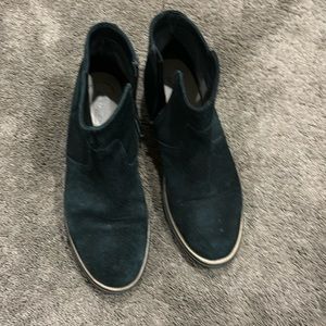 Clark black Swede size 10 ankle boots great condition